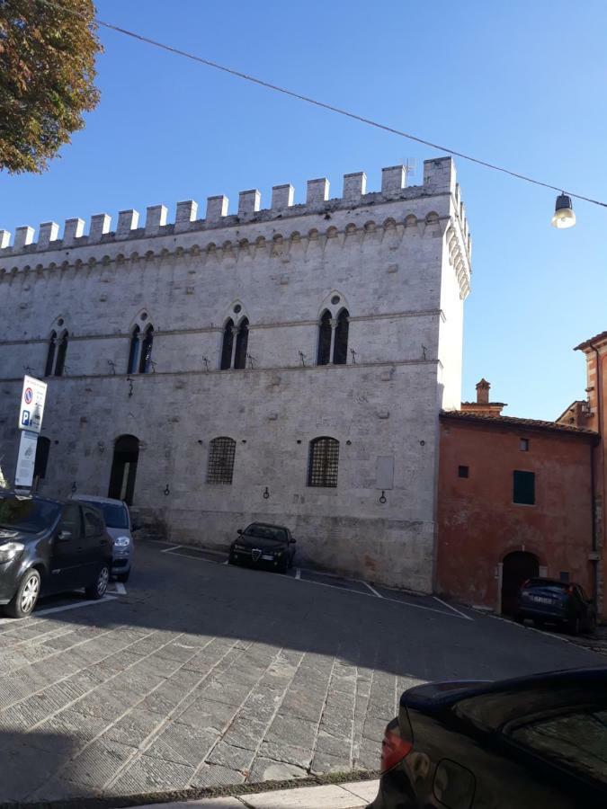 El Giardino Delle Rose..... Appartement Serre Di Rapolano Buitenkant foto